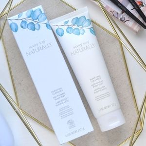 Naturally purifying cleanser